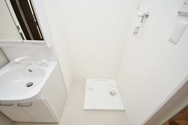 物件内観写真11　(洗濯機置き場)