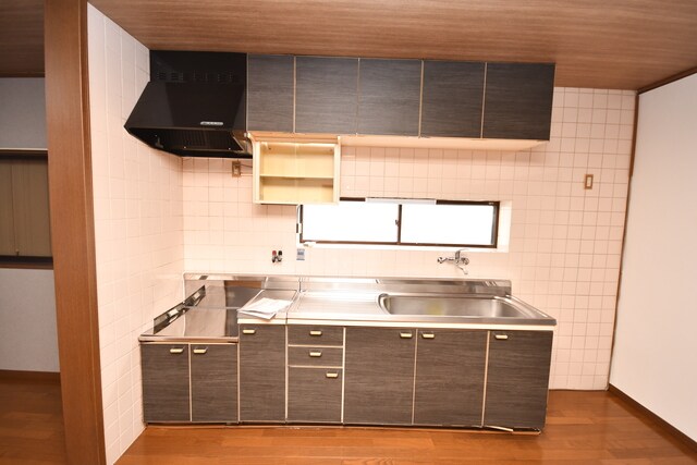 物件内観写真2　(キッチン)