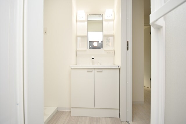 物件内観写真7　(独立洗面台)