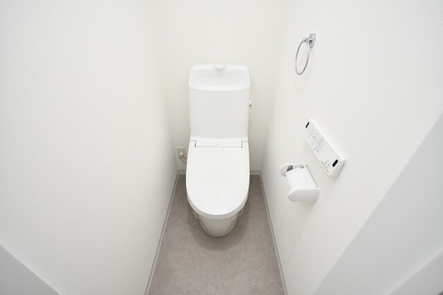 物件内観写真8　(トイレ)