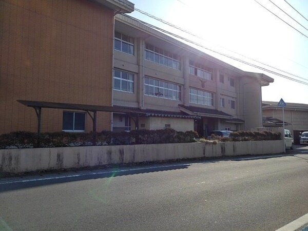 周辺環境(日田市立日隈小学校まで550m)