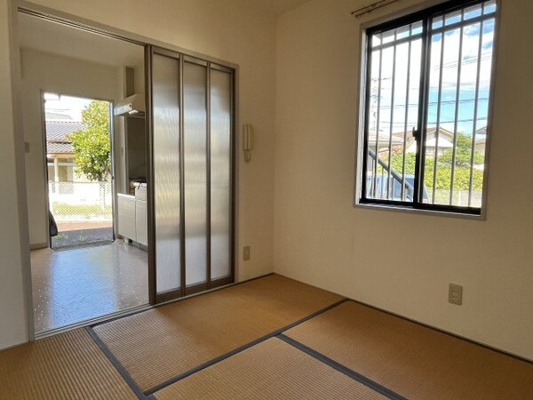 内装他(内装は落ち着いています)