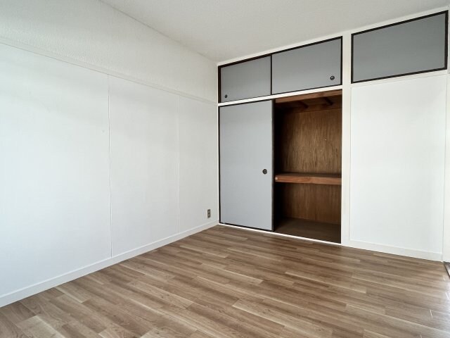 物件内観写真9　(きれいな洋室です)