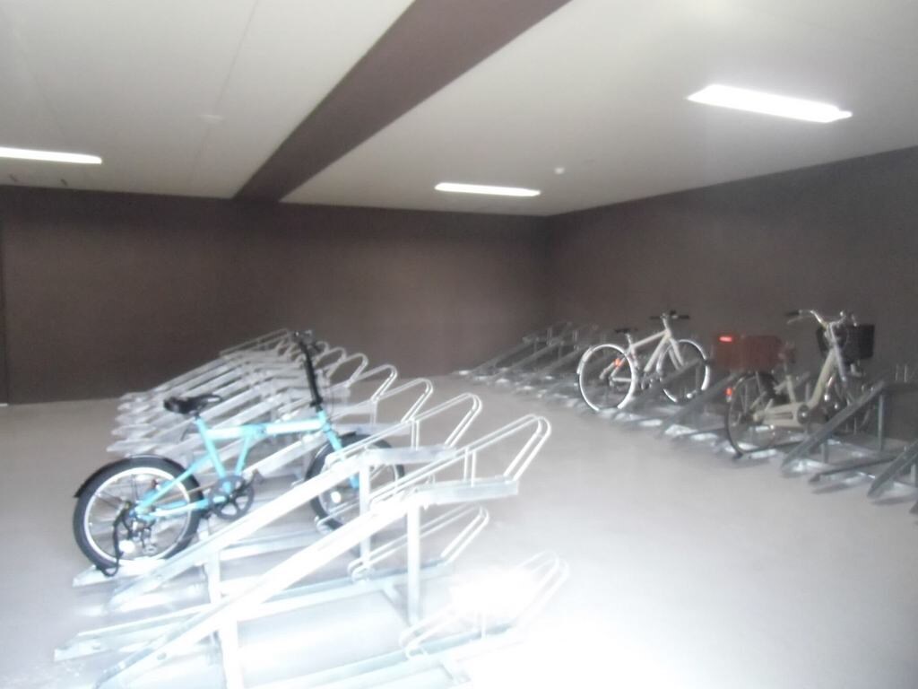物件内観写真16　(自転車置き場)