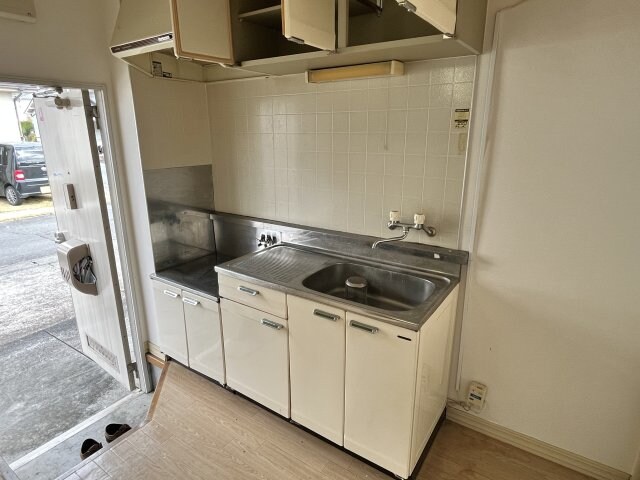 物件内観写真4　(使いやすいキッチンです)