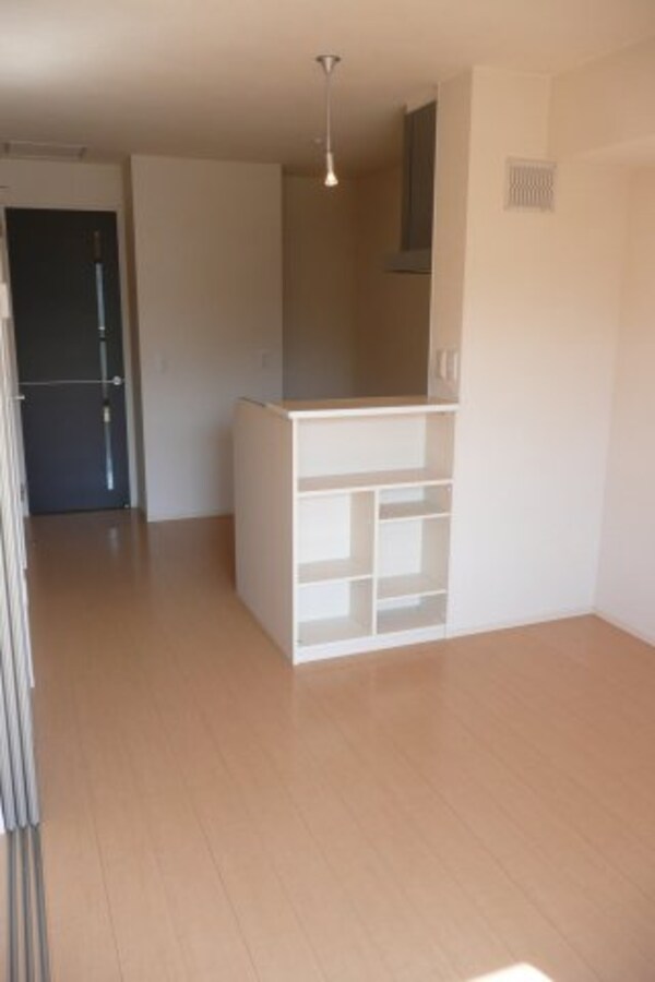 居室(建具収納を上手に使っておしゃれなリビングに☆)