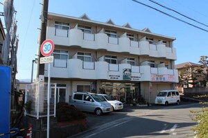 レディ－スホーム實松外観写真