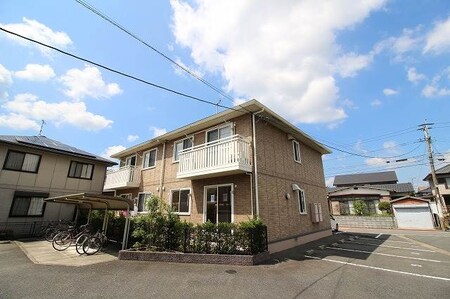 シャルマンわかばA棟外観写真