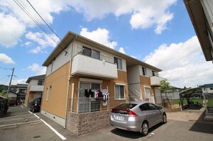 クレガB棟外観写真