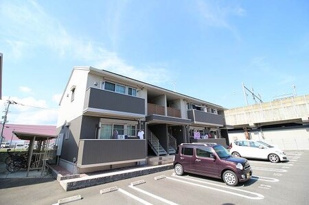 ヴィルヌーブ伍番街B棟外観写真