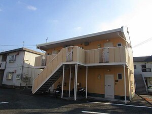 轟木ハイツD棟外観写真