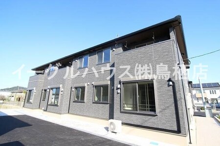 リンデンハウスⅡ外観写真