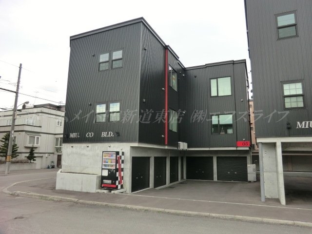ＭＩＵ．ＣＯ　ＢＬＤ．05（ミューコビル）
