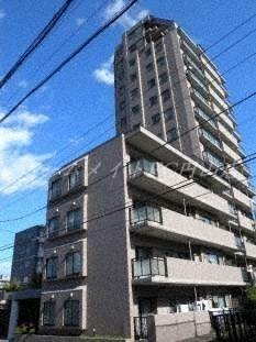 ラピスガーデン中央図書館前