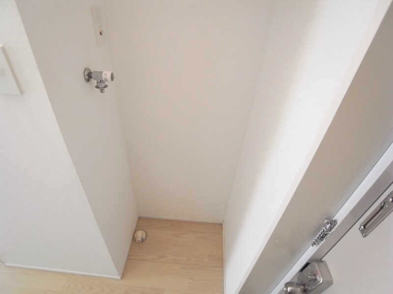 物件内観写真20　(洗濯機置場)