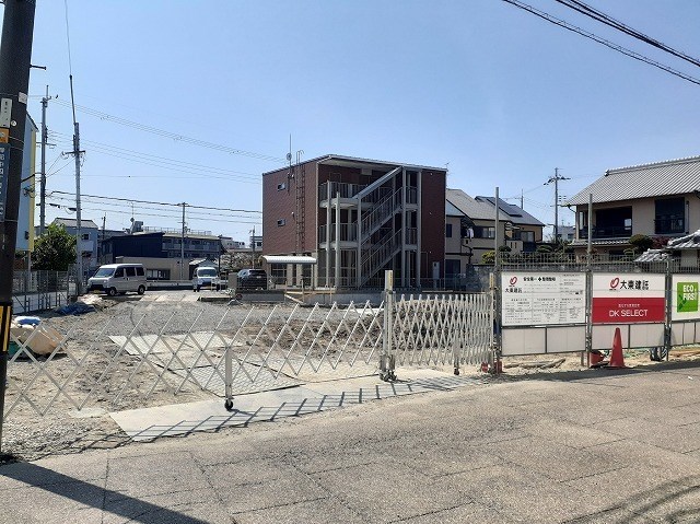 コンヴァージ岸部