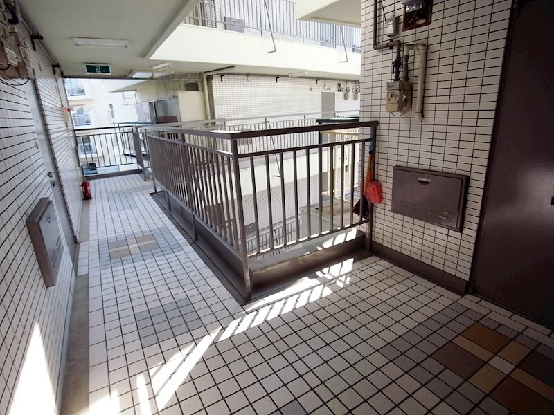 物件内観写真21　(3F廊下)