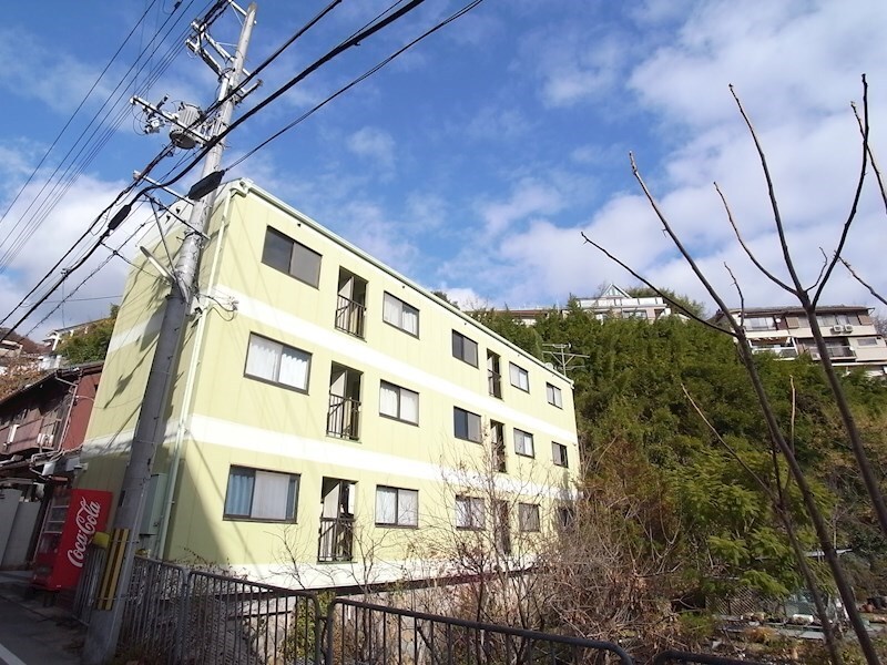 ローズコート諏訪山の物件外観写真