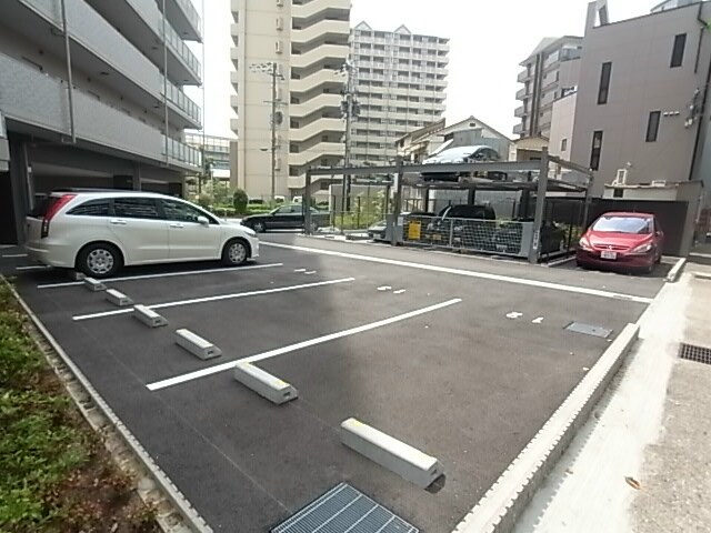 物件内観写真23　(駐車場)