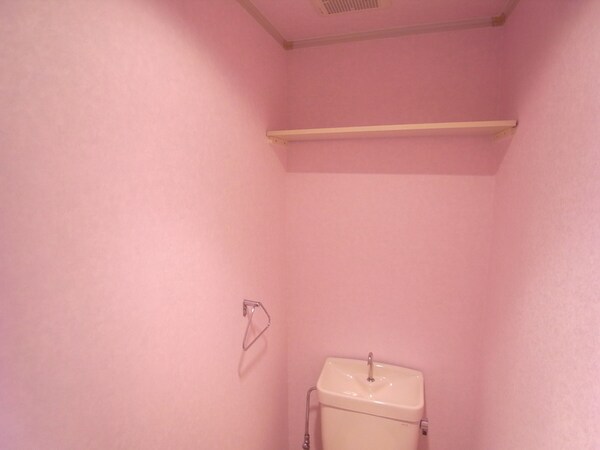トイレ(トイレ上部戸棚)
