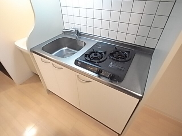 物件内観写真3　(憧れのシステムキッチンです。)