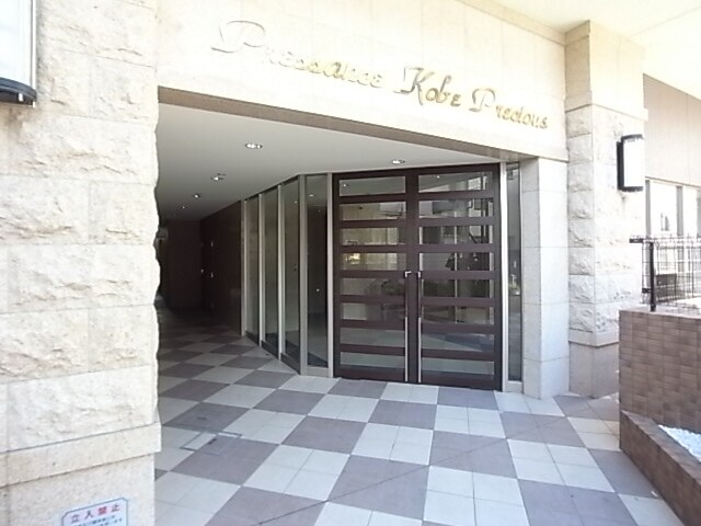 物件内観写真18　(オシャレなエントランスです。)