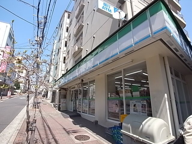 ファミリーマート