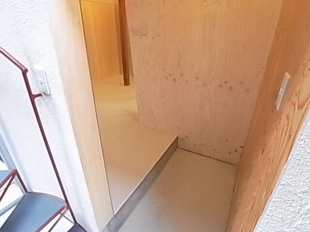 物件内観写真12　(明るい玄関でしょ＾＾)