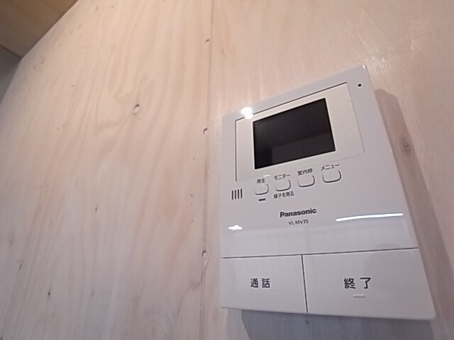 物件内観写真20　(テレビモニターで安心です＾＾)