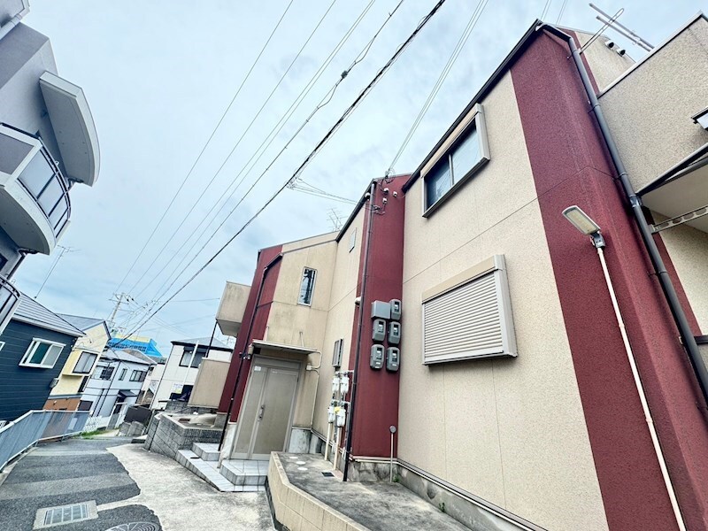 リーフェ前原町の物件外観写真