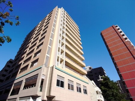 トア山手フラッツ（最上階）外観写真