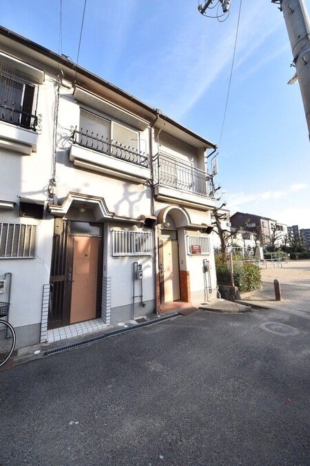 尼崎市塚口本町7丁目テラスB外観写真