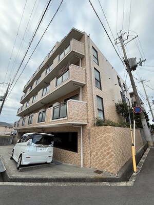 ジュネス鴨池外観写真