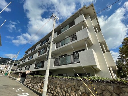 ウェルシー岡本外観写真