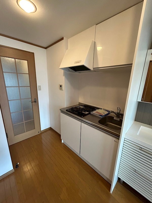 物件内観写真3　(同物件別部屋写真。)