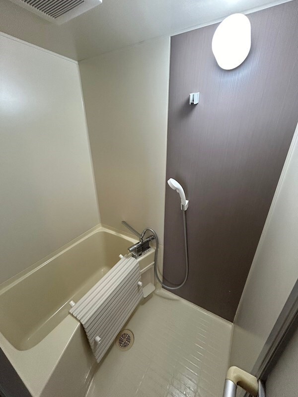 物件内観写真5　(同物件別部屋写真。)