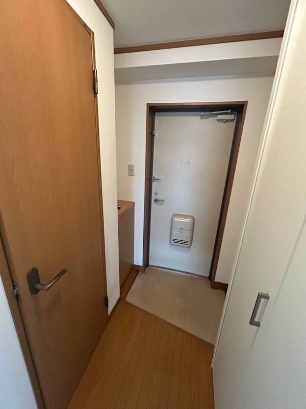 物件内観写真7　(同物件別部屋写真。)