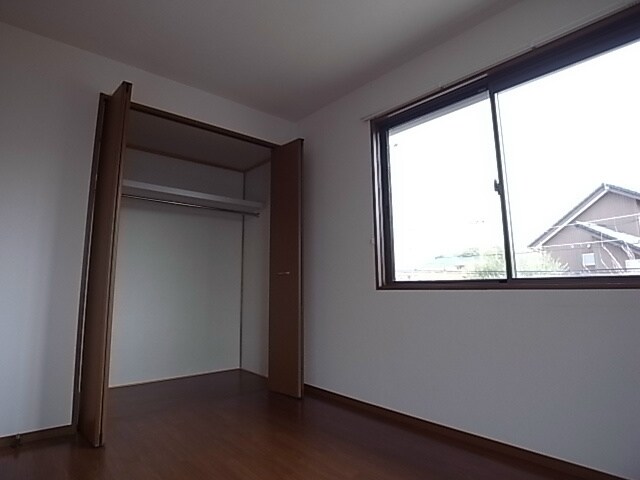 物件内観写真10　(クローゼット)