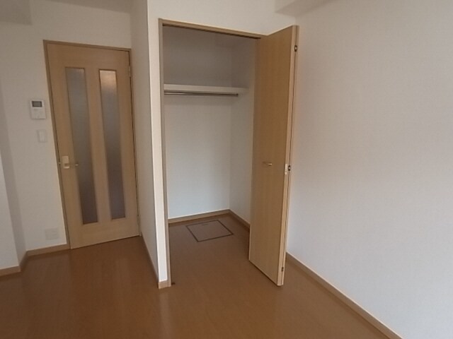 物件内観写真10　(クローゼット)