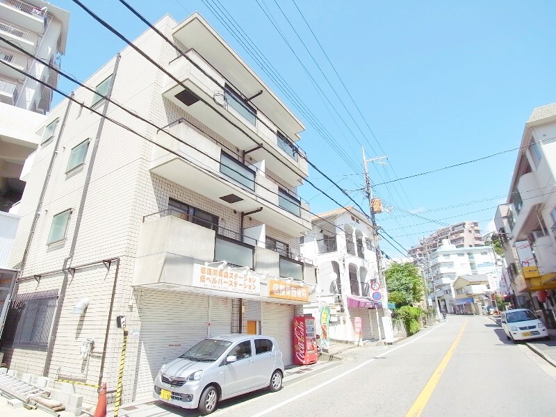 ウィル鈴蘭台の物件外観写真