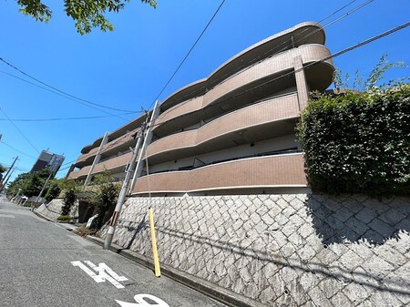 エヴァグリーン岡本外観写真