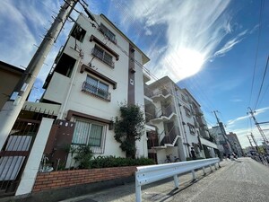 甲南第二本山ハイム外観写真