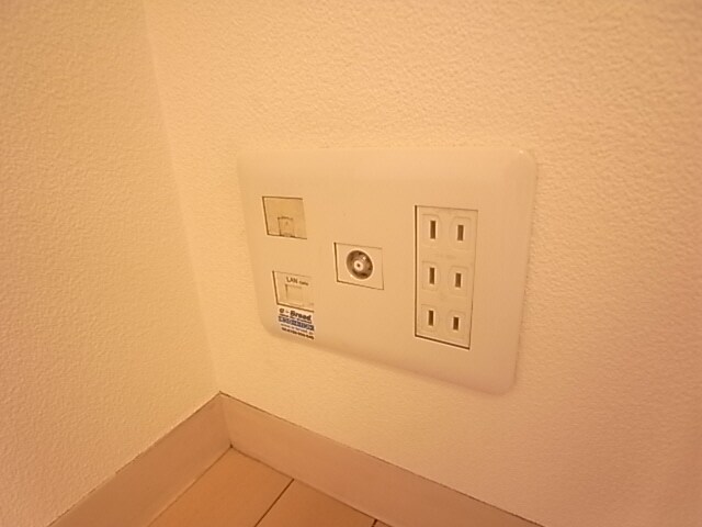 物件内観写真17　(インターネット使い放題です)