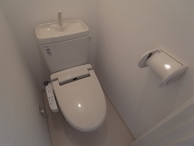 物件内観写真9　(トイレ)