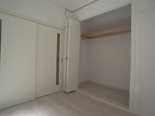 物件内観写真10　(収納)