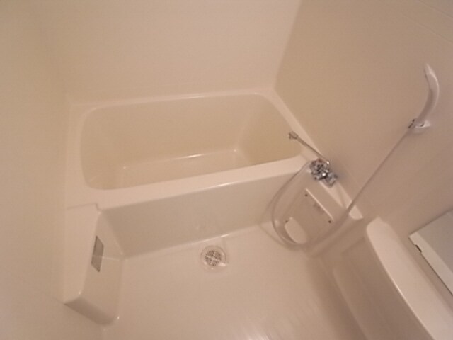 物件内観写真5　(清潔感のあるキレイなバスルームです＾＾)