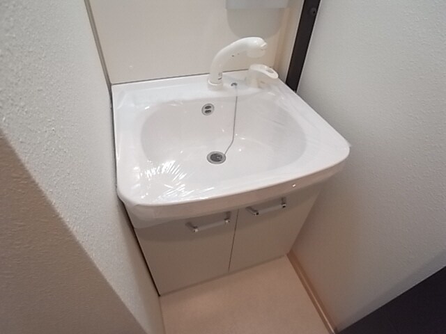 物件内観写真9　(シャンプードレッサーついてますよ＾＾)