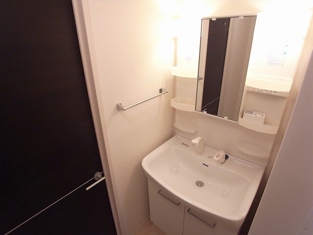 物件内観写真9　(シャンプードレッサー)