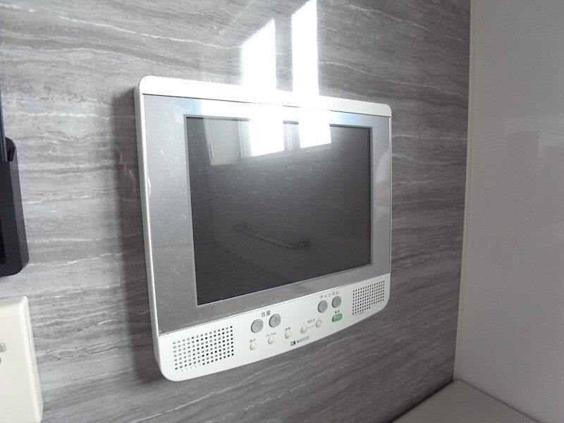 物件内観写真20　(浴室TV)