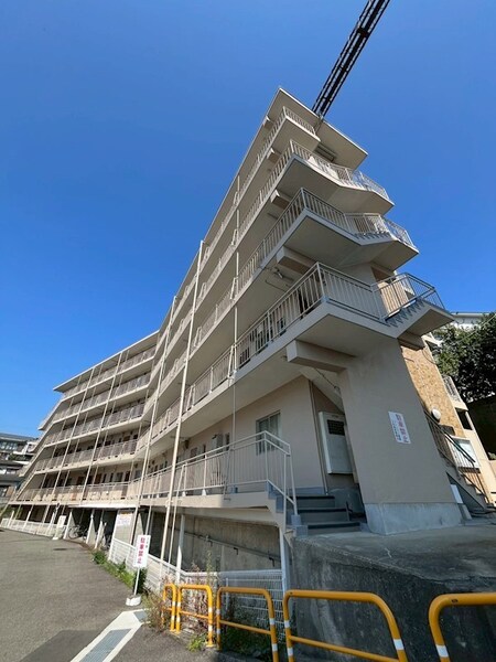 マンション朝霧2号館外観写真